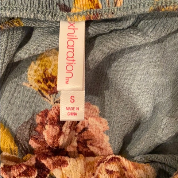 Blue floral romper (size Small) - Picture 3 of 4